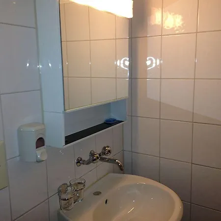 Center - Bellevue מלון 3*